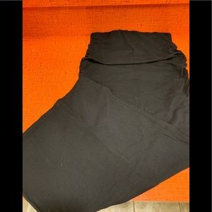 James Perse long body hugging skirt